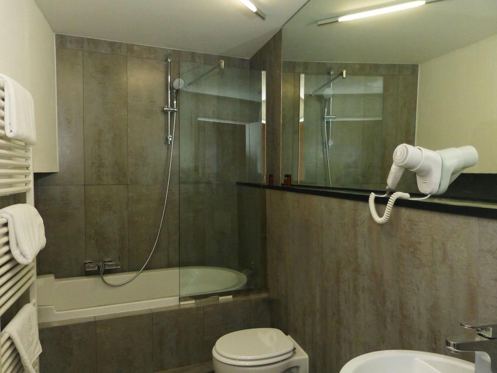 Fontana Rooms Lake Como Buitenkant foto